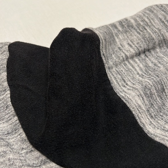 🔴 Victoria’s Secret PINK Grey & Black Varsity 3/4 Zip Pullover - Picture 9 of 9